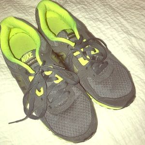 Nike sneakers dual fusion ST2